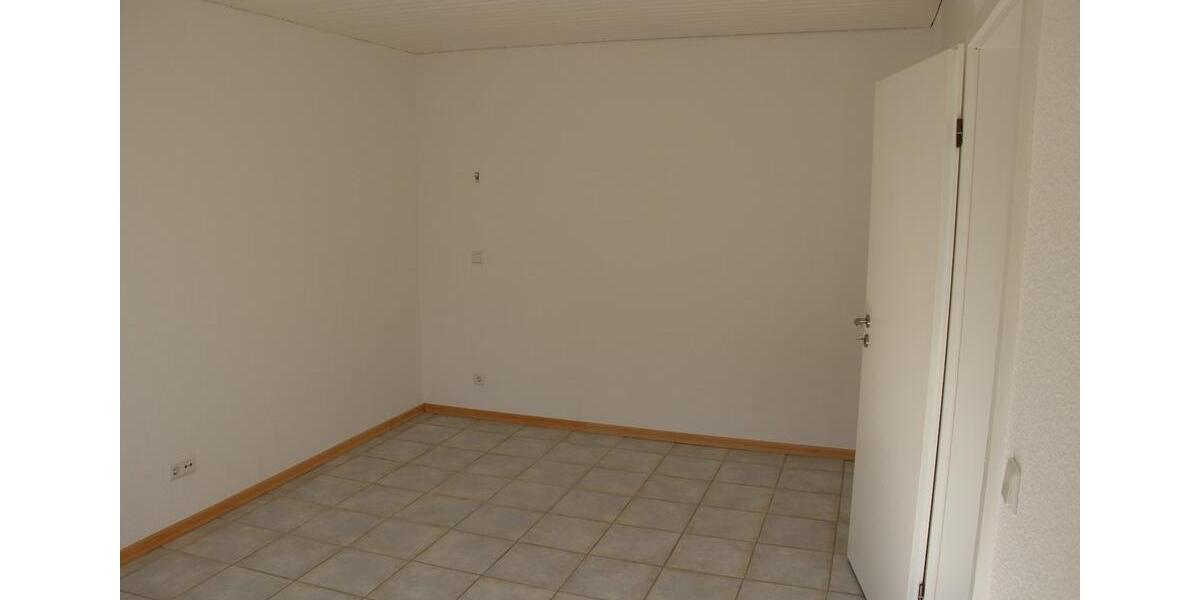 Etagenwohnung Koblenz Karthause - 4 Zimmer, 135 m&sup2;, 1.200&euro; | Angebot:25415518