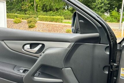 Nissan Qashqai 106.000 km 12.900 &euro; Herschbach 56249