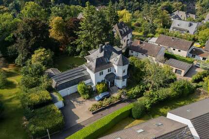 Haus zum Kaufen in Koblenz 1.180.000 € 315.28 m² 9 zimmer