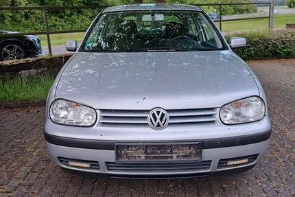 VW Golf 140.000 km 3.600 &euro; Montabaur 56410