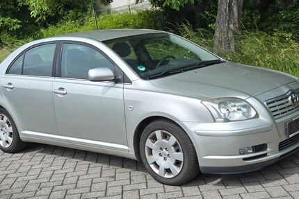 Toyota Avensis 273.634 km 2.899 &euro; Selters 56242