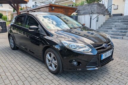 Ford Focus 97.167 km 5.000 &euro; Kobern-Gondorf 56330
