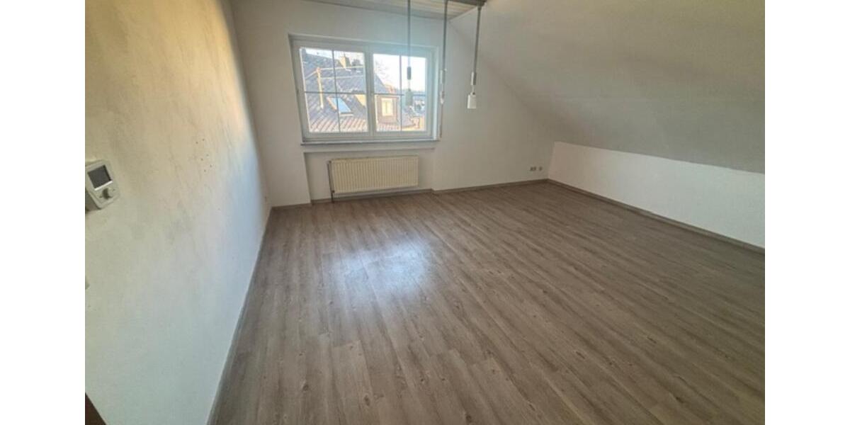 Dachgeschoßwohnung Mayen - 3 Zimmer, 70 m&sup2;, 530&euro; | Angebot:25791014