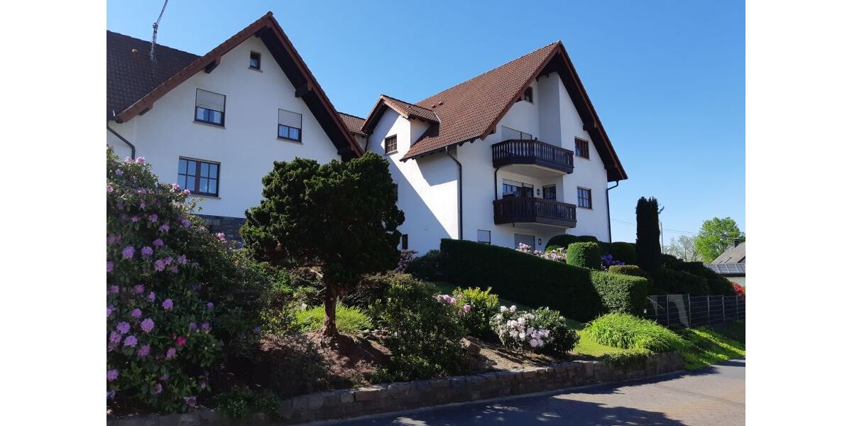 Attraktive, helle 2-Zimmer-EG-Wohnung mit Terrasse auf parkähnlichem Areal - frisch renoviert, modernisiert, ruhig & zentral in Raubach - 2- Raubach | Angebot:24576305