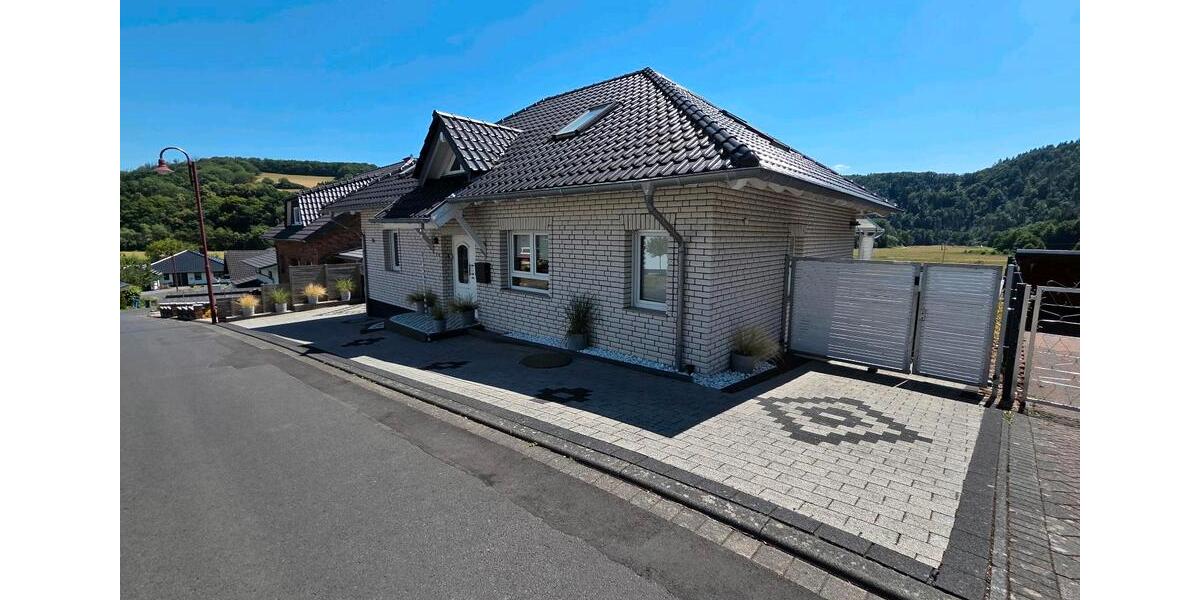 Mehrfamilienhaus, Wohnhaus Breitscheid - 16 Zimmer, 270 m&sup2;, 595.000&euro; | Angebot:26727836