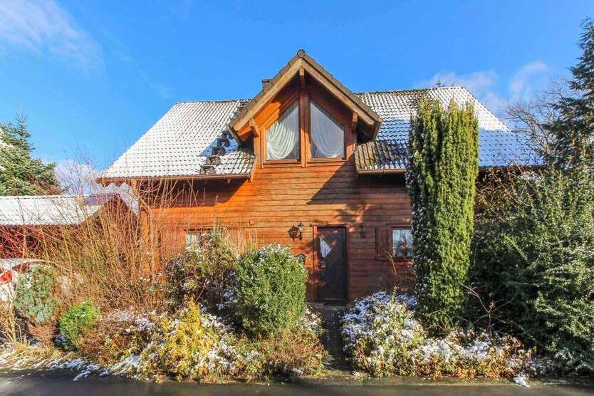 Haus zum Kaufen in Sankt Goarshausen 450.000 € 220.26 m²