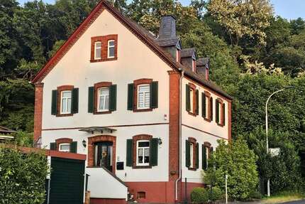 Haus zum Kaufen in Dreikirchen 355.000 € 170 m² 4 zimmer