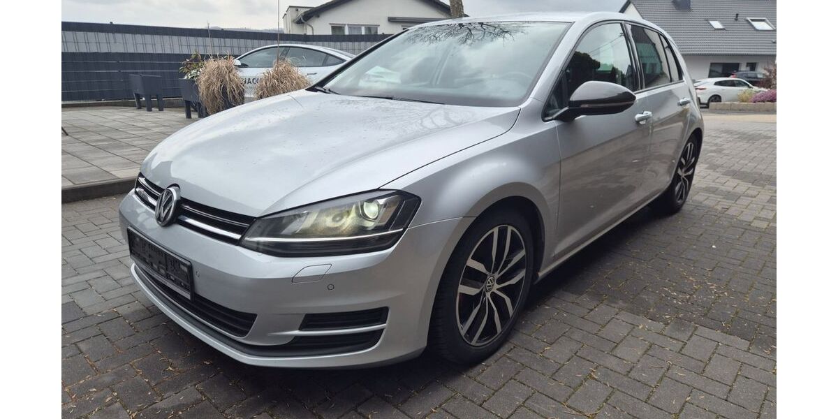 VW Golf 135.000 km 9.490 &euro; Ransbach-Baumbach 56235