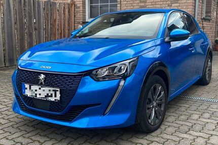 Peugeot 208 31.500 km 14.800 € Sankt Sebastian 56220
