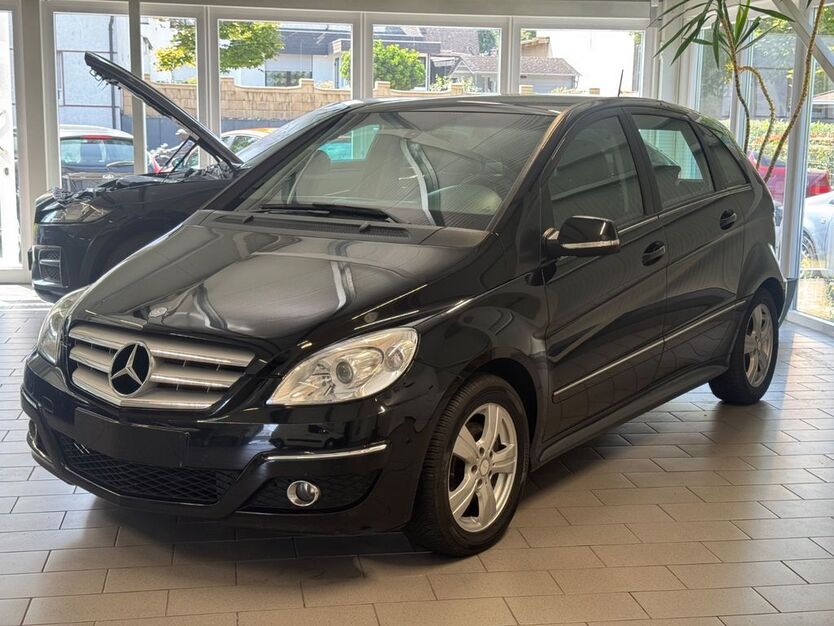 Mercedes-Benz B 200 170.000 km 4.990 € Brey 56321