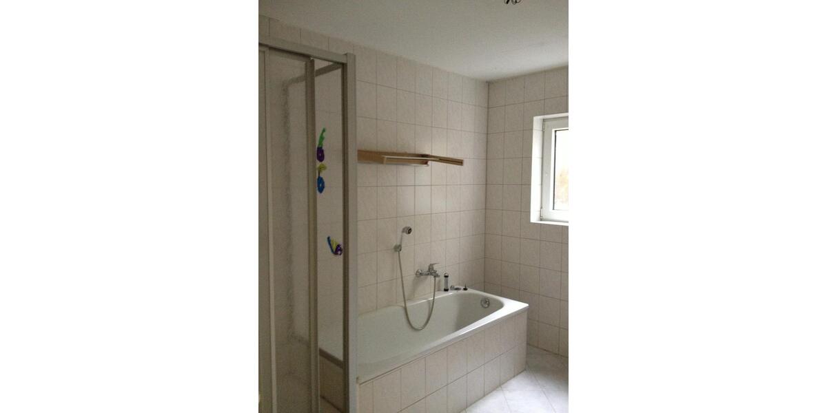 Etagenwohnung Ötzingen - 4 Zimmer, 140 m&sup2;, 700&euro; | Angebot:24858451