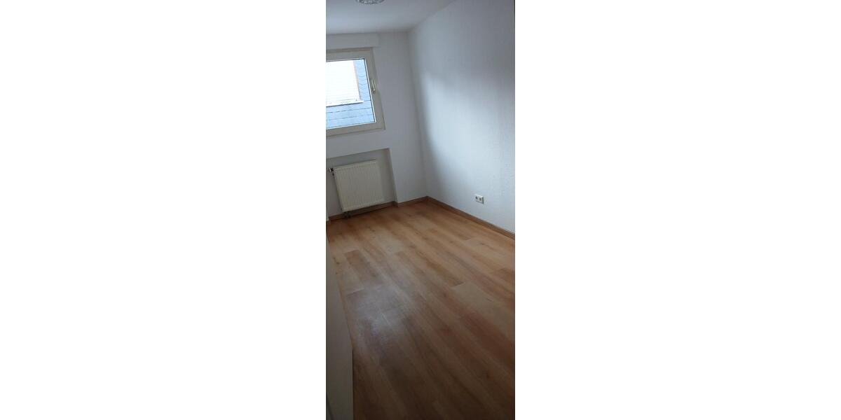 Dachgeschoßwohnung Boppard - 4 Zimmer, 98 m&sup2;, 570&euro; | Angebot:26166219