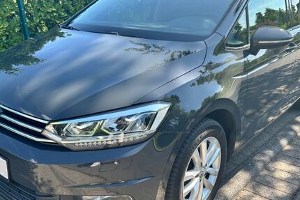 VW Touran 201.600 km 13.500 &euro; Andernach 56626
