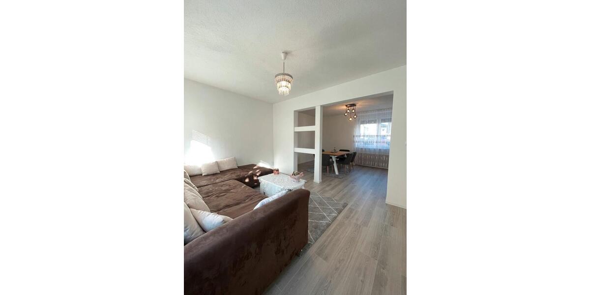 Reihenhaus Bad Ems - 7 Zimmer, 180 m&sup2;, 270.000&euro; | Angebot:26163684