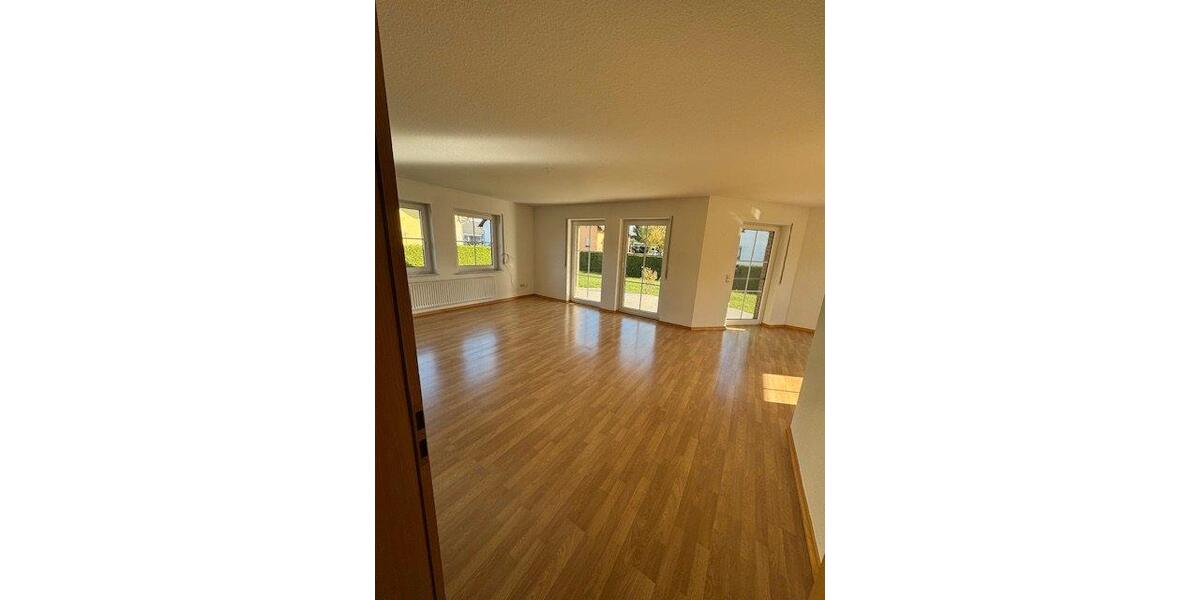 Mehrfamilienhaus, Wohnhaus Beltheim - 11 Zimmer, 242 m&sup2;, 350.000&euro; | Angebot:26946539