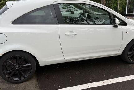 Opel Corsa 168.000 km 2.349 &euro; Montabaur 56410