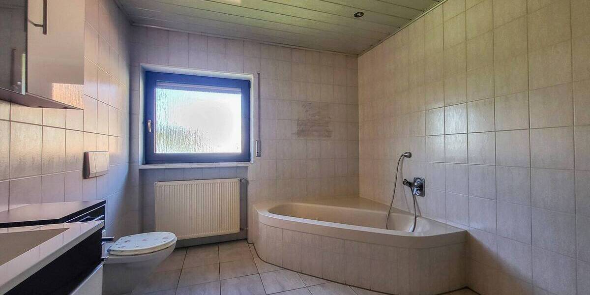 Mehrfamilienhaus, Wohnhaus Niederelbert - 1 Zimmer, 236 m&sup2;, 390.000&euro; | Angebot:26202046