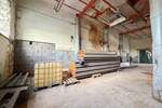 Große, sanierte Lagerhalle mit zusätzlicher anliegender Hallenfläche auf einem Industriegelände! zimmer