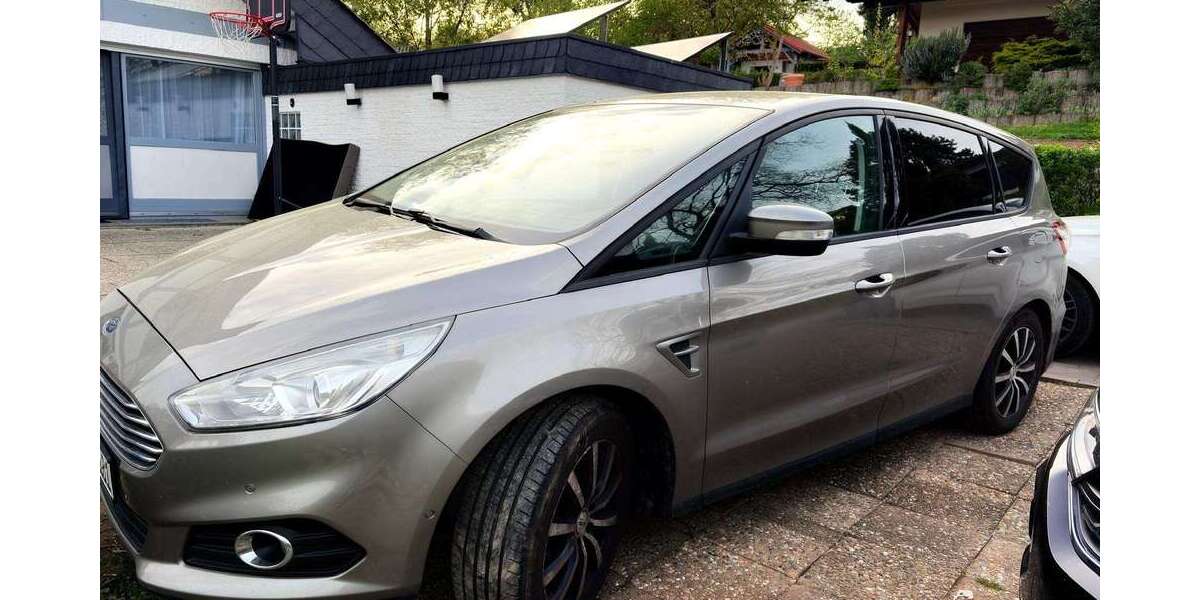 Ford S-Max 158.700 km 11.600 &euro; Breitscheid 53547