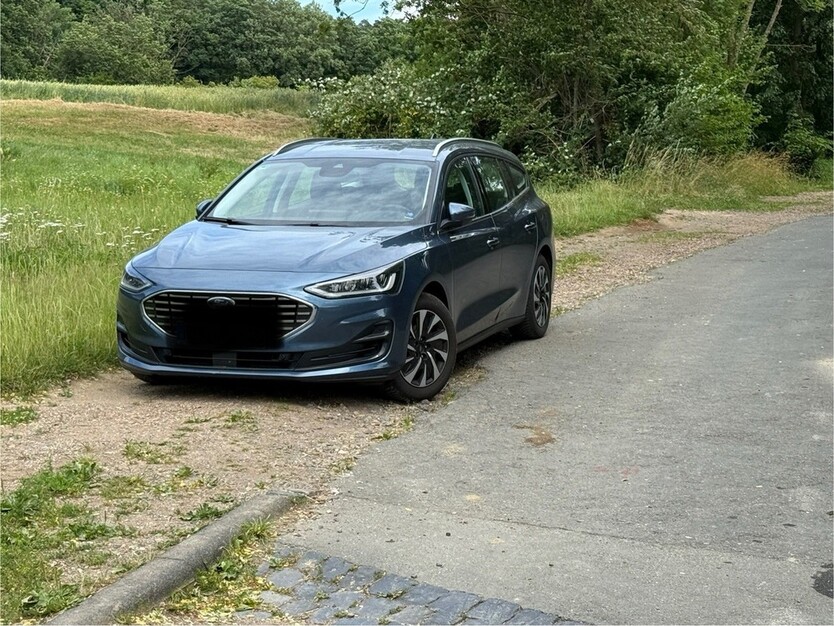 Ford Focus Kombi 42.000 km 20.500 € Miehlen 56355