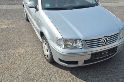 VW Polo 176.744 km 1.400 &euro; Hausbay 56291