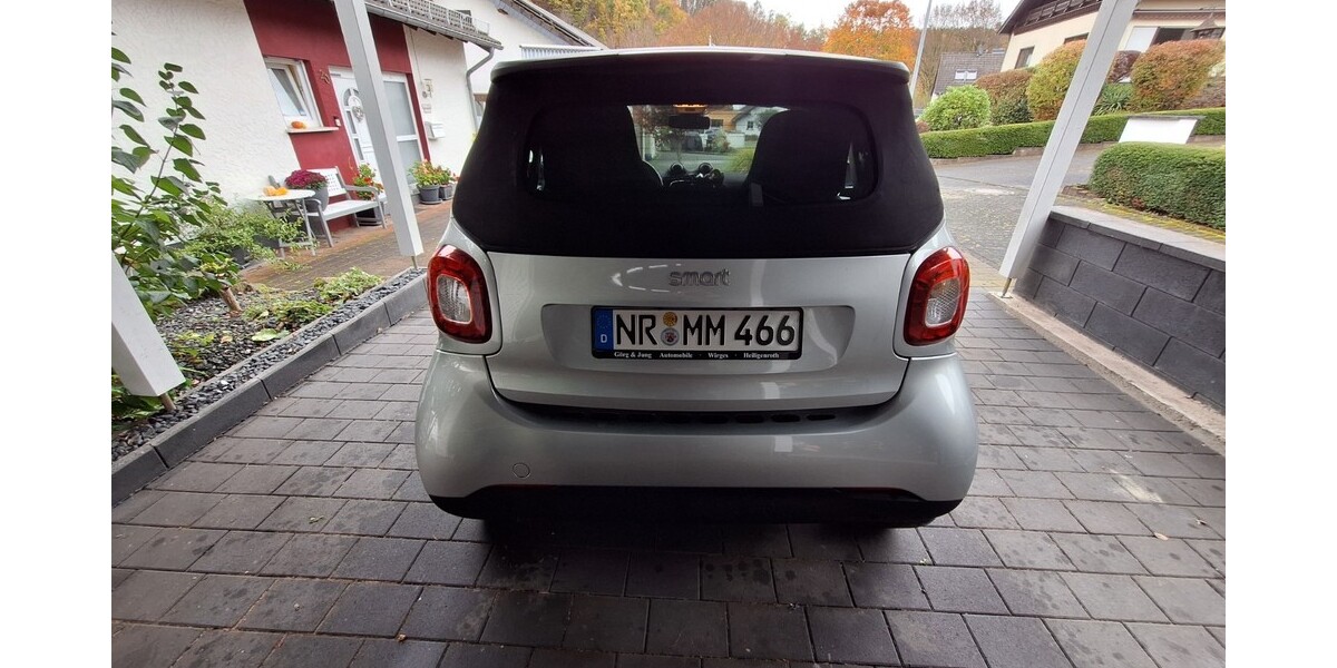 Smart Fortwo Cabrio 45.200 km 10.500 &euro; Isenburg 56269