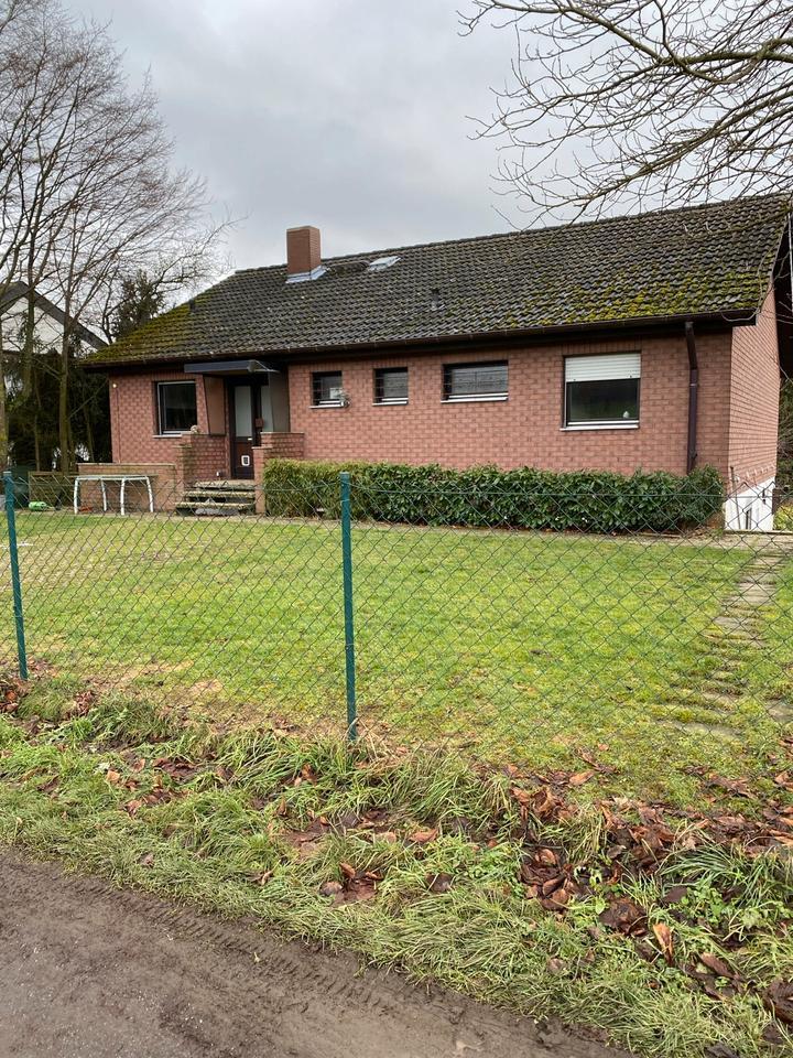 Zweifamilienhaus in Hunzel zu verkaufen