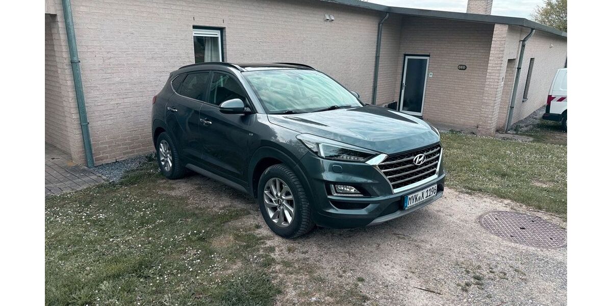 Hyundai TUCSON 159.000 km 16.900 &euro; Mulheim Karlich 56218