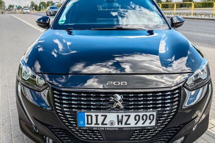 Peugeot 208 99.000 km 13.000 &euro; Diez 65582