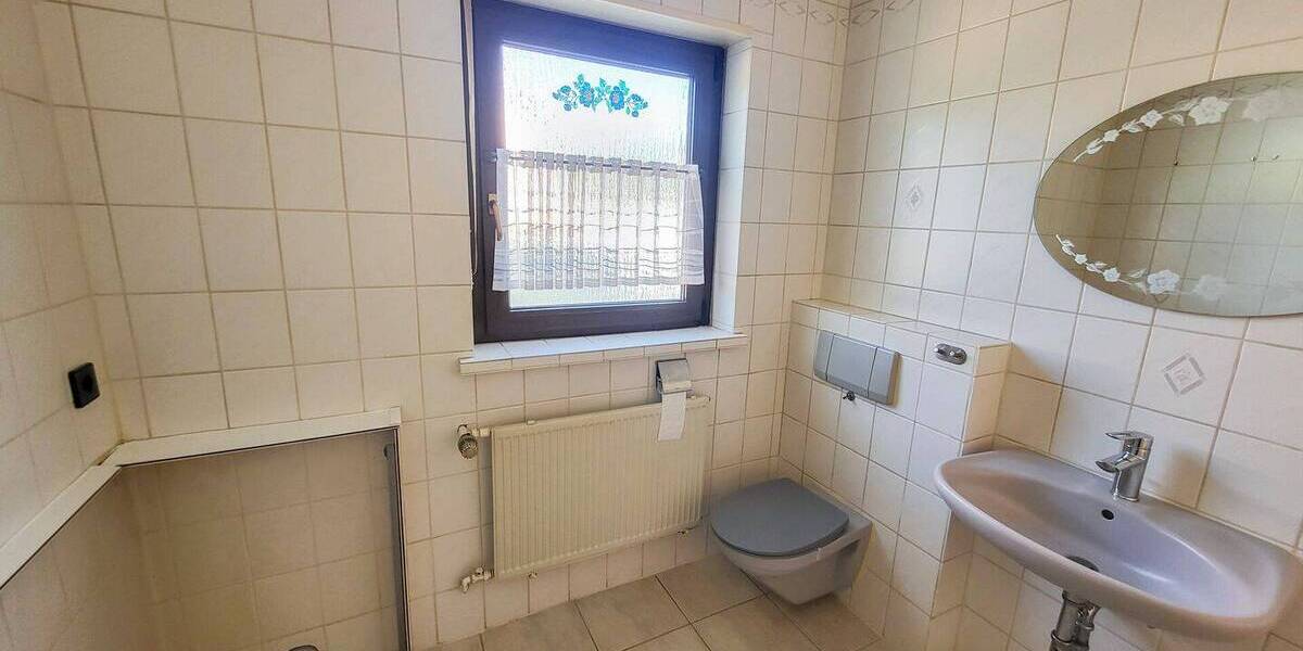 Mehrfamilienhaus, Wohnhaus Niederelbert - 1 Zimmer, 236 m&sup2;, 390.000&euro; | Angebot:26202046