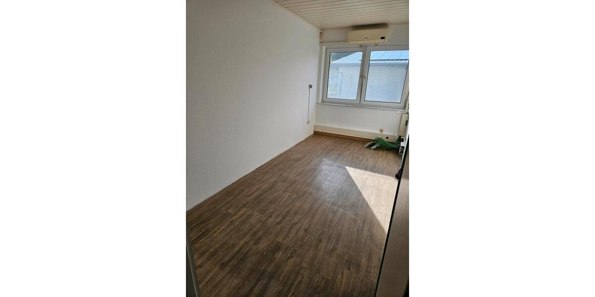 Gewerbeobjekt Gückingen - 1.600&euro; | Angebot:23219981