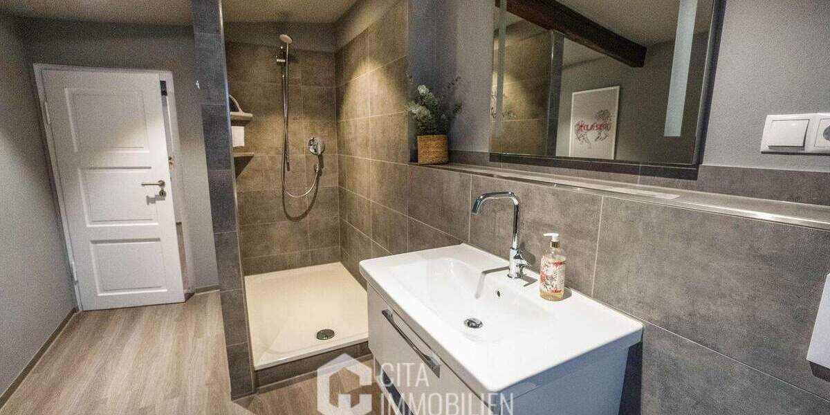 Mehrfamilienhaus, Wohnhaus Boppard - 8 Zimmer, 195 m&sup2;, 449.000&euro; | Angebot:25690346