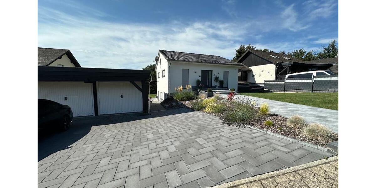 Einfamilienhaus Niederzissen - 4 Zimmer, 135 m&sup2;, 2.100&euro; | Angebot:25957924