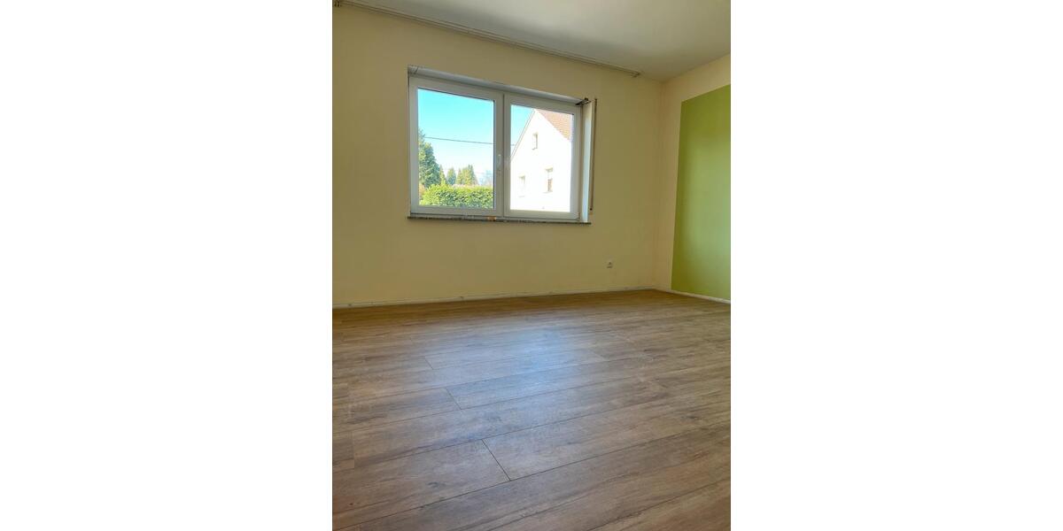 Etagenwohnung Willroth - 4 Zimmer, 114 m&sup2;, 1.280&euro; | Angebot:26220052