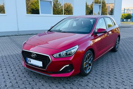 Hyundai i30 67.000 km 13.950 &euro; Siershahn 56427