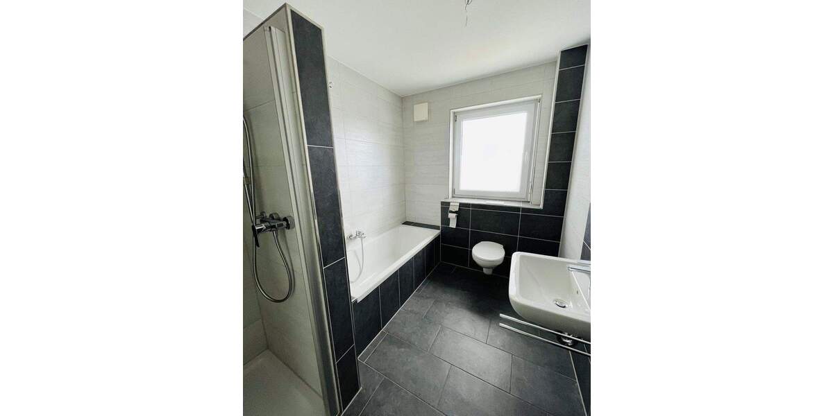 Etagenwohnung Andernach - 3 Zimmer, 98 m&sup2;, 1.180&euro; | Angebot:25094869