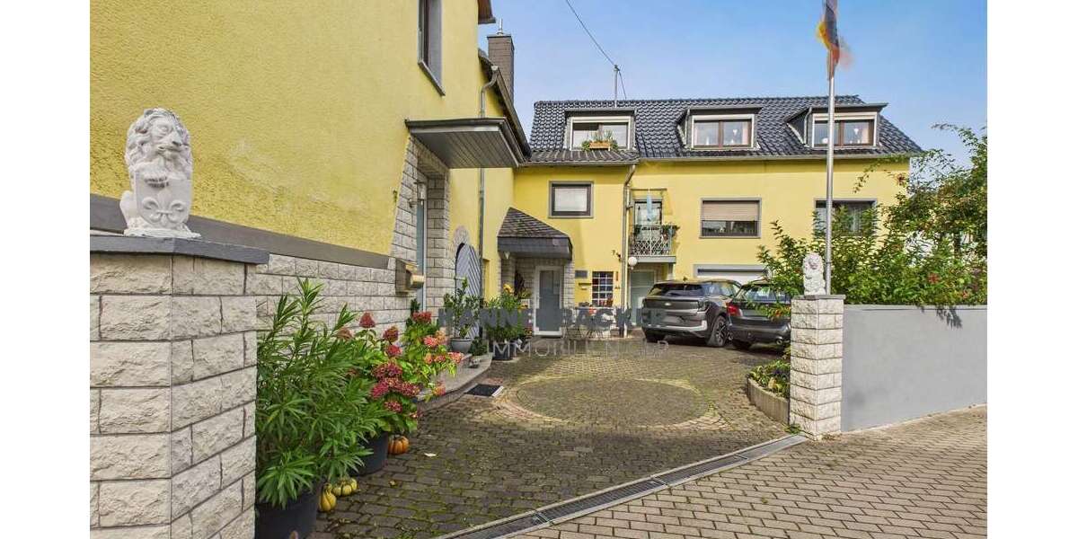 Haus zum Kaufen in Koblenz 673.000 € 373 m² 12 zimmer