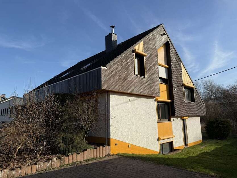 Haus zum Kaufen in Marienrachdorf 379.000 € 207 m²