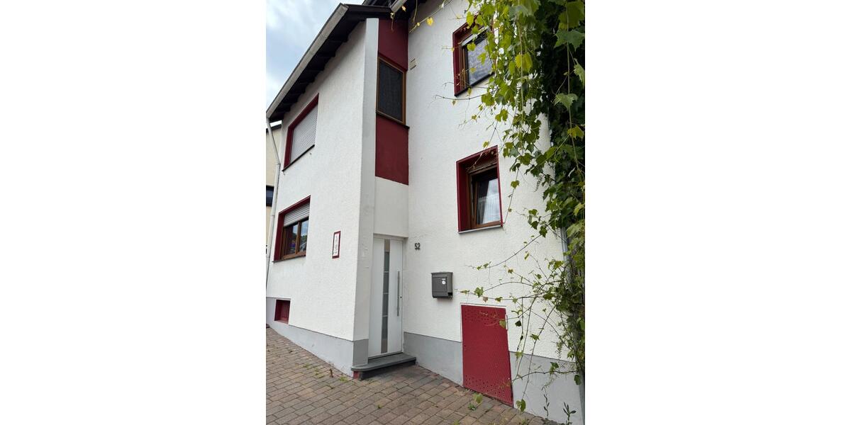 Mehrfamilienhaus, Wohnhaus Bad Breisig - 8 Zimmer, 195 m&sup2;, 390.000&euro; | Angebot:26919197