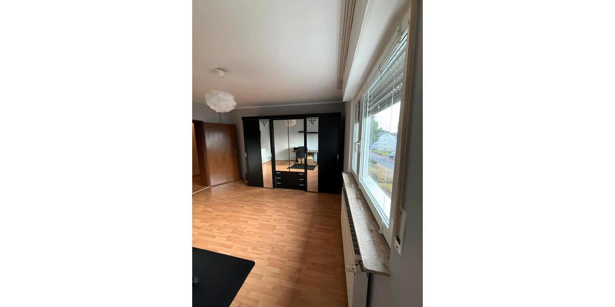 Einfamilienhaus Schönborn - 5 Zimmer, 136 m&sup2;, 1.300&euro; | Angebot:26683025