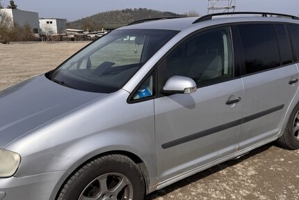 VW Touran 269.000 km 2.300 &euro; Ochtendung 56299