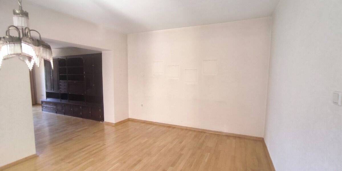 Doppelhaushälfte Mülheim-Kärlich Mülheim - 8 Zimmer, 196 m&sup2;, 180.000&euro; | Angebot:26851852