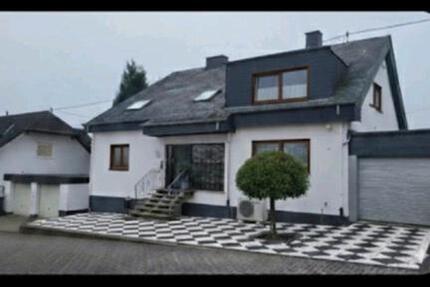 EIGENTUMSWOHNUNG - SOUTERRAIN 110 qm, GARAGE GARTEN o. MAKLER. 2 zimmer