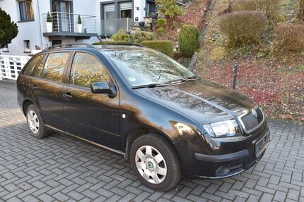 Skoda Fabia 201.000 km 1.990 &euro; Trimbs 56753
