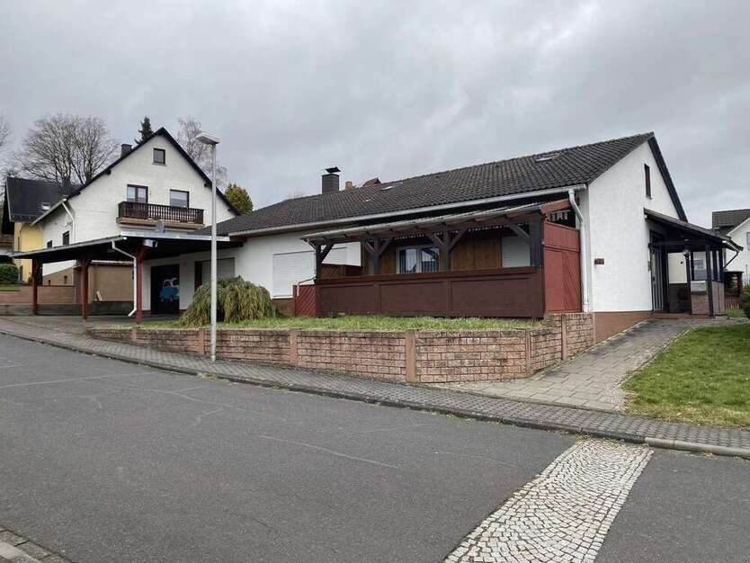 Haus zum Mieten in Girod 1.200 € 120 m²