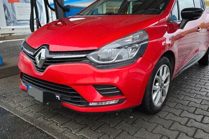 Renault Clio 151.000 km 6.450 &euro; Selters 56242