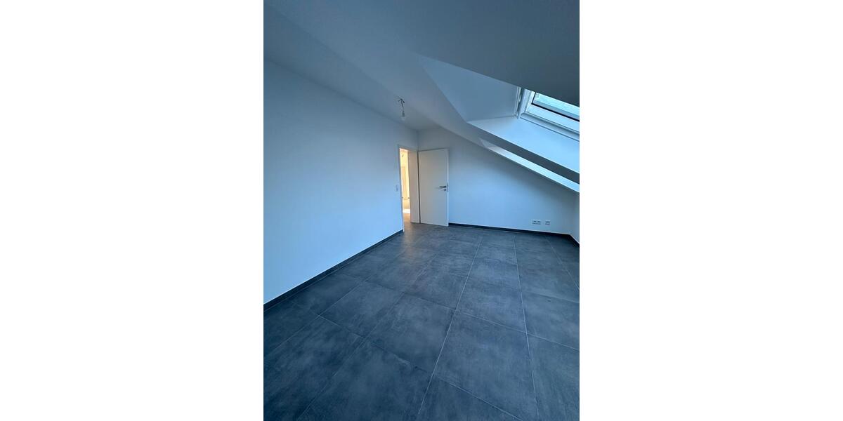 Dachgeschoßwohnung Mayen - 3 Zimmer, 64 m&sup2;, 700&euro; | Angebot:25783263