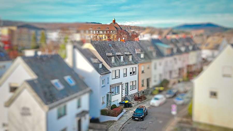 Haus zum Kaufen in Mayen 289.000 € 205 m² 9 zimmer