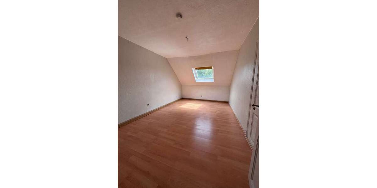Gemütliches Dachgeschoss-Idyll mit Gartenmitnutzung in zentraler Lage von Neuwied! - 2- Neuwied | Angebot:26820745