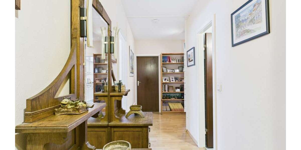 Wohnung zum Kaufen in Koblenz Karthause 285.000 € 97.25 m² 4 zimmer